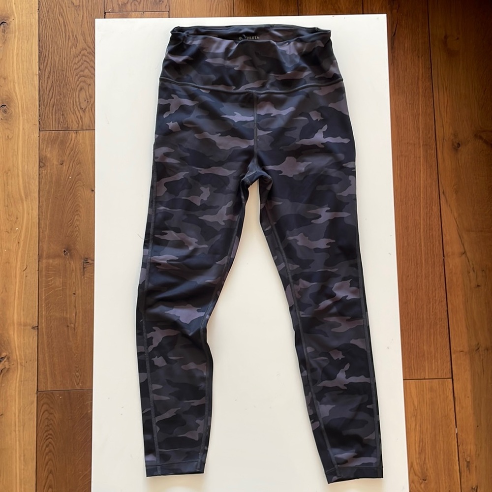 Athleta camo leggings Sz small